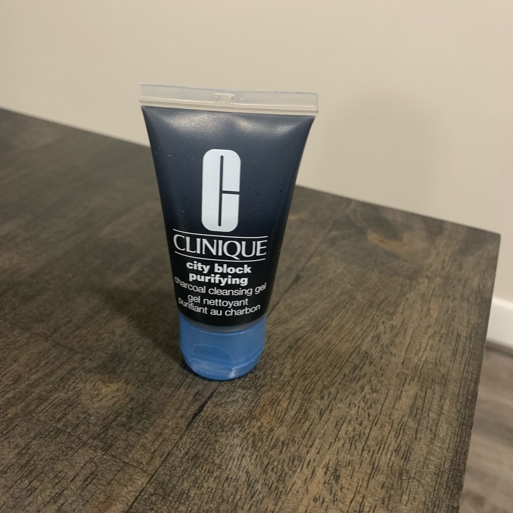 2 Clinique city block purifying cleansing gel